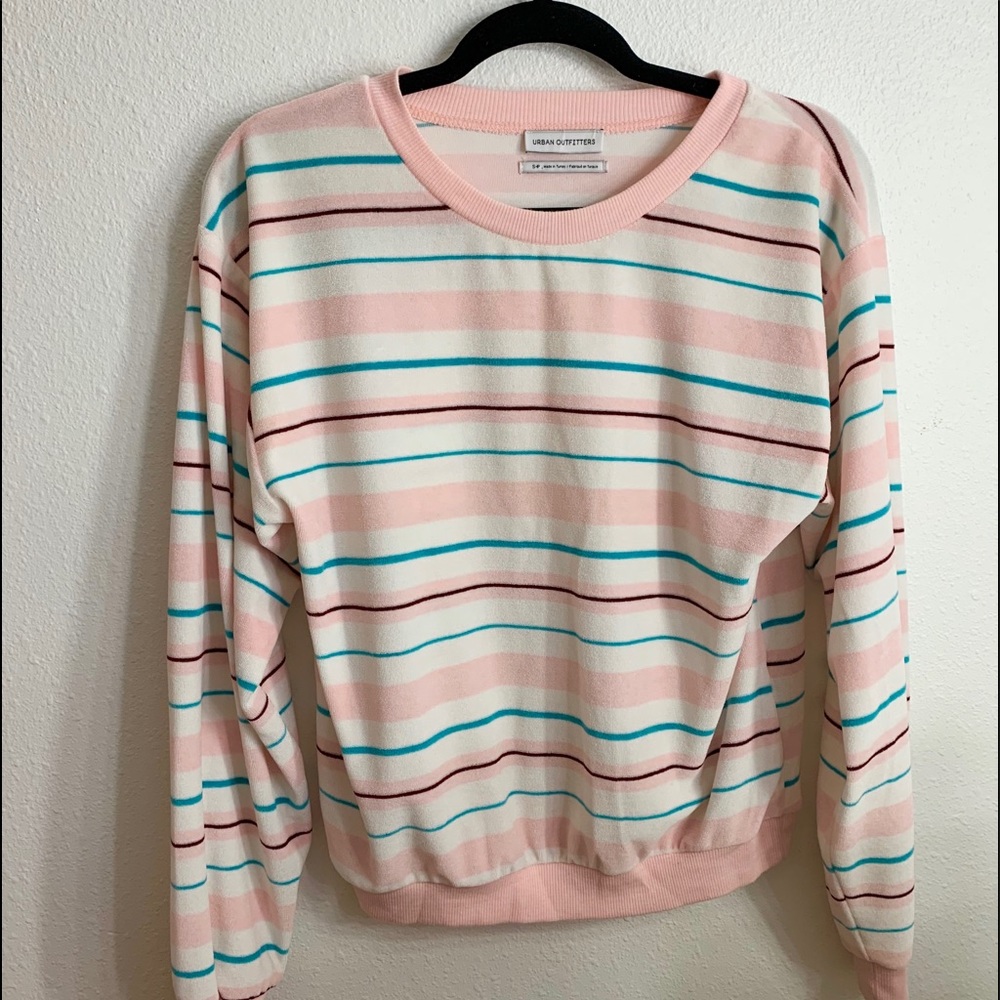 URBAN OUTFITTERS sweater